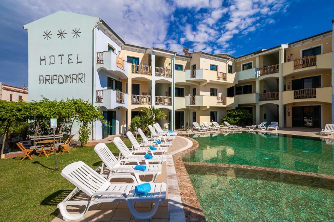 Hotel Ariadimari Valledoria  Buitenkant foto