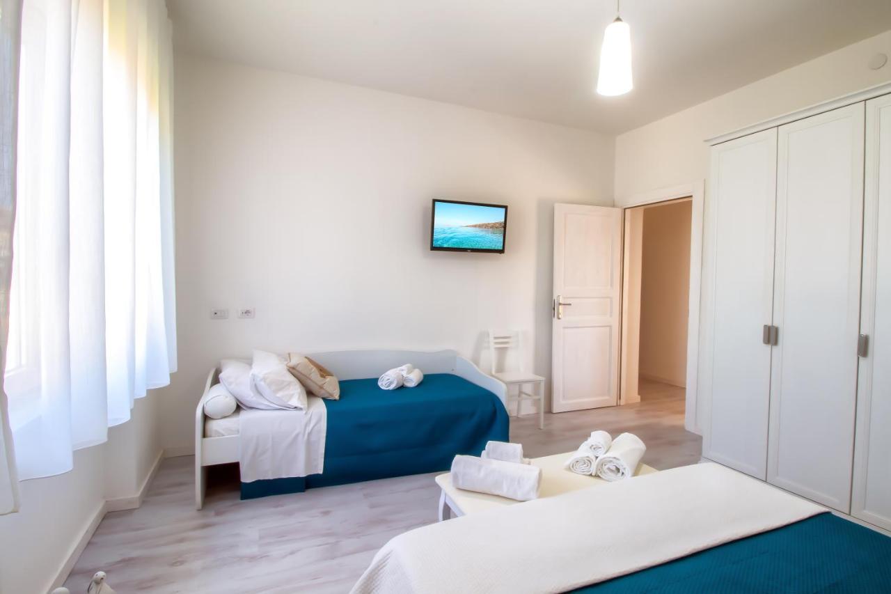 Hotel Ariadimari Valledoria  Buitenkant foto