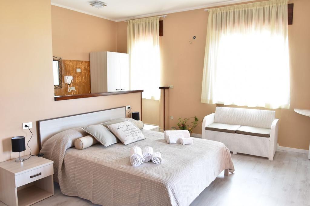 Hotel Ariadimari Valledoria  Buitenkant foto